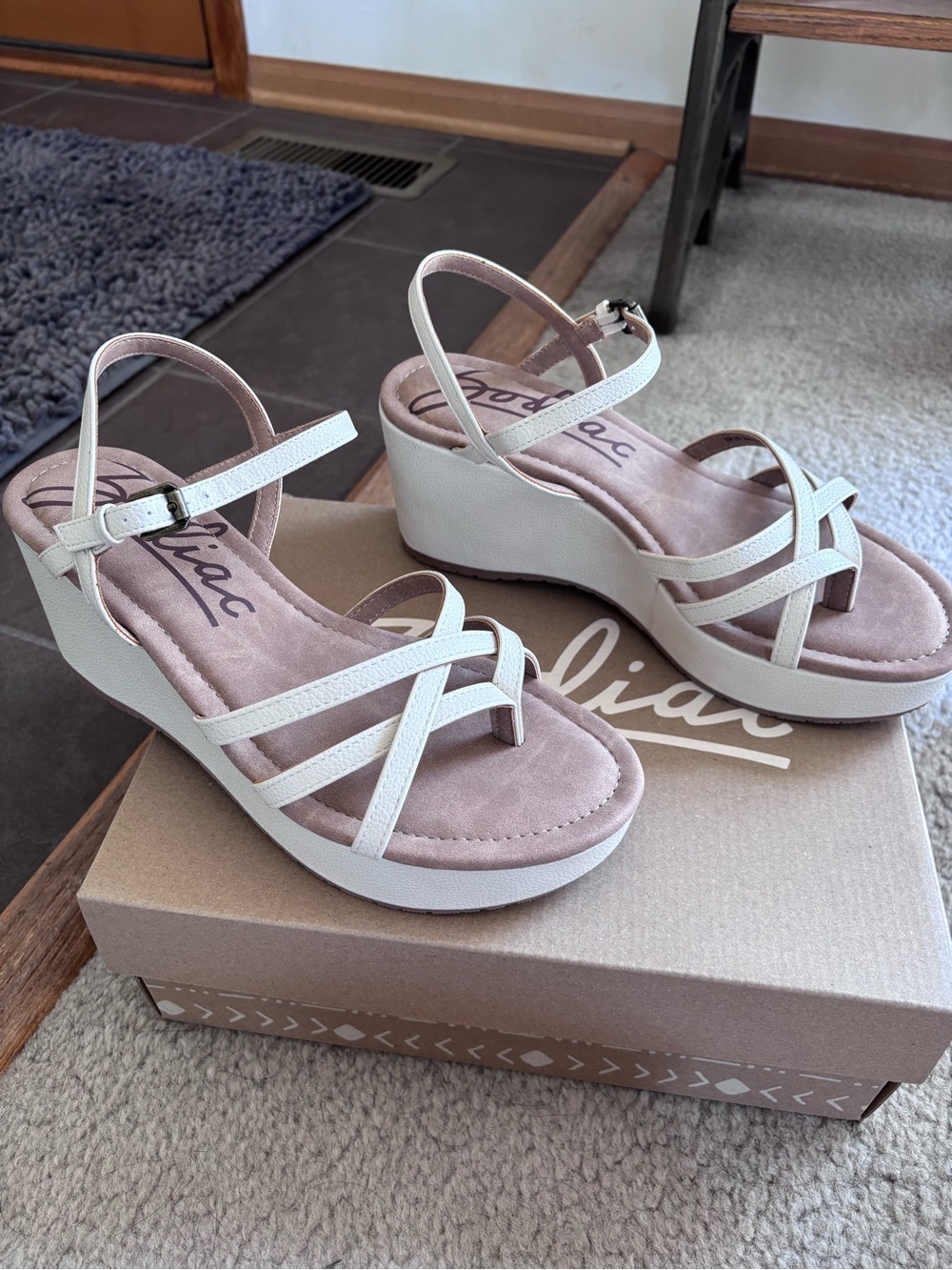 NEW Zodiac Rita Birch SY Beige Platform Wedge Sandals Size 10